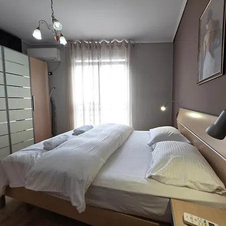 Apartment Aura Skanderbeg Square Tirana
