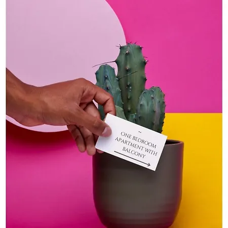 Aura Skanderbeg Square Appartement *