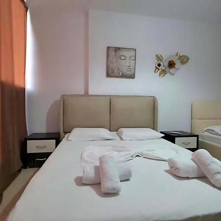 Aura Skanderbeg Square Apartamento