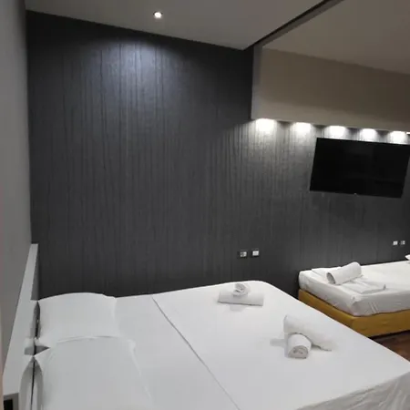 Aura Skanderbeg Square Apartman Tirana