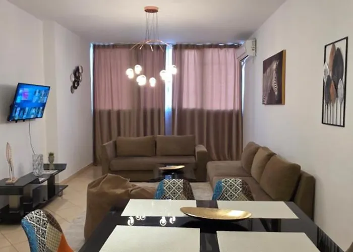 Aura Skanderbeg Square Apartment